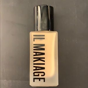 Il Makiage Woke up like this #060